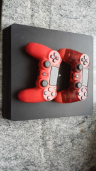 ps4 slim 872 gb and 2 controler