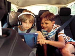 There are various ways to keep the kids entertained on a road trip