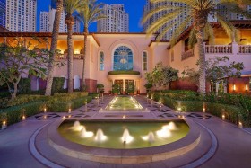 Unveiling the Unmatched Elegance of Thе Ritz Carlton Dubai