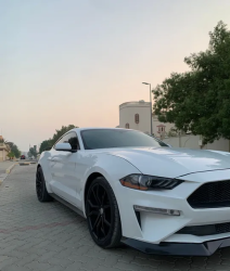 Ford Mustang premium v4 2018