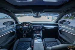 Rent Audi RS6 avant performance 2024 in Dubai
