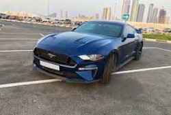 RENT FORD MUSTANG ECOBOOST CONVERTIBLE V4