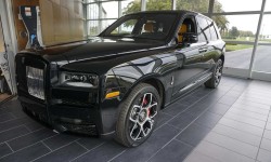 Rolls Royce Cullinan Black Badge look 2021