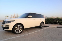 Rent Range Rover Vogue in Dubai