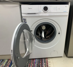 Samsung new model washing machine 8kg excellent condition like new