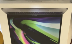 New-Macbook pro 13 -inch m2
