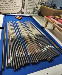Riley Snooker cues - new