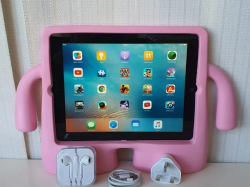 Apple iPad 3rd Generation (64GB Memory) Sim Supported