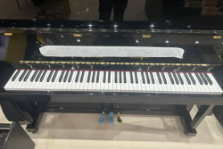 Ritmuller upright piano UP -115R
