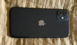 iPhone 11 black