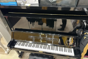 Yamaha UX upright piano Black
