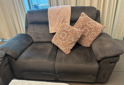 6 Seater recliner sofa set for sale
