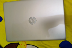 HP laptop i7 8gen