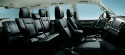 Jeep pajero 7 seats perfect inside and outside