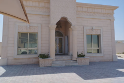 300m2 4 Bedrooms Townhouse for Rent in Dubai Al Aweer