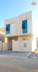 A special location, very close to the Sheikh Mohammed bin Zayed Road exit, and at an excellent, negotiable price. Own a home for your family, freehold