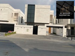 For sale of a villa in the best and most luxurious residential locations in the Yasmine area, directly on Sheikh Mohammed bin Zayed Road, with the bes-image