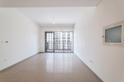 Exclusive | Pool and Boulevard View | Bright Unit