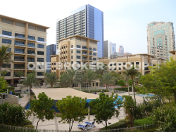 CBD - Extra Large Studio for Rent with Balcony | Parking-pic_2