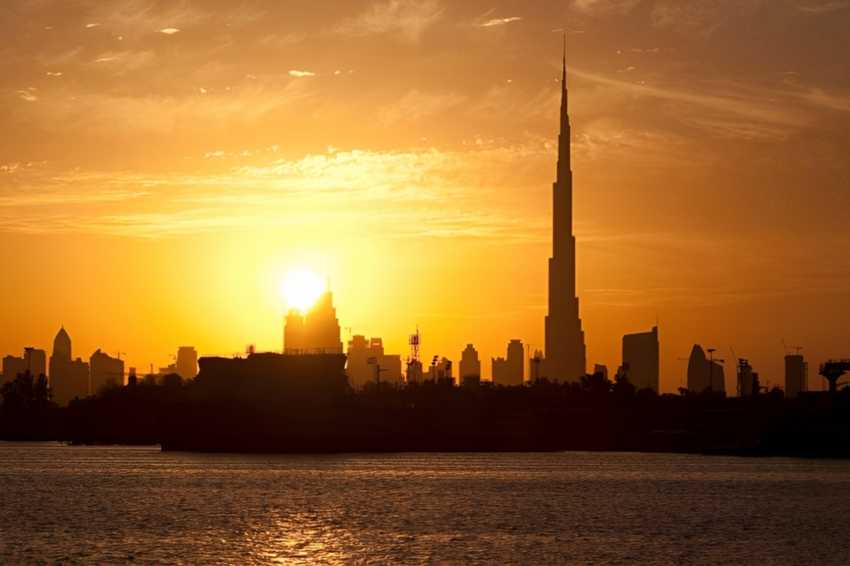 Timings for sunrise and sunset in Dubai October 2024