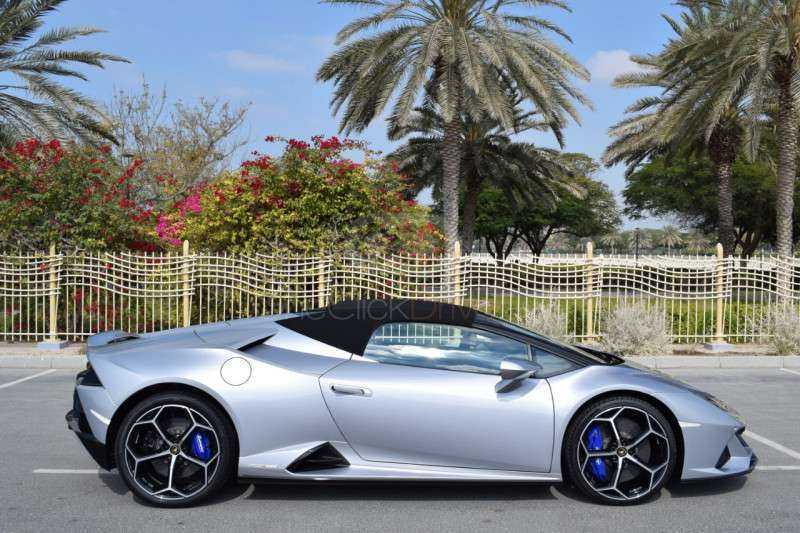 RENT LAMBORGHINI HURACAN EVO SPYDER 2021 IN DUBAI-pic_3
