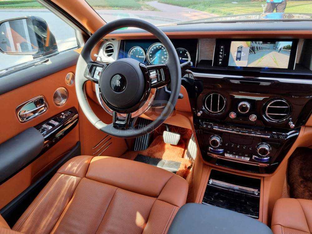 RENT ROLLS ROYCE PHANTOM EXTENDED 2021 IN DUBAI-pic_5