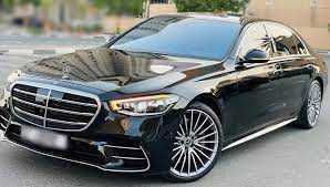 RENT MERCEDES BENZ C300 2016 IN DUBAI-pic_2