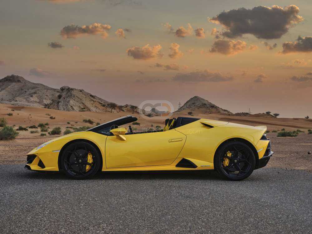 RENT LAMBORGHINI HURACAN EVO SPYDER 2021 IN DUBAI-pic_6