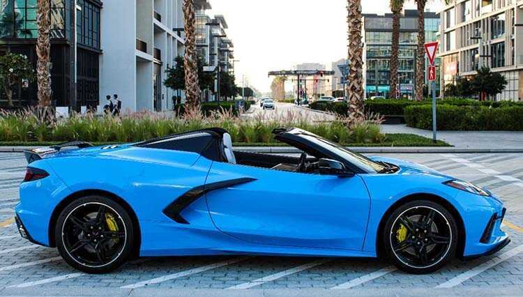 RENT CHEVROLET CORVETTE C8 STINGRAY CONVERTIBLE 2022 IN DUBAI-pic_2