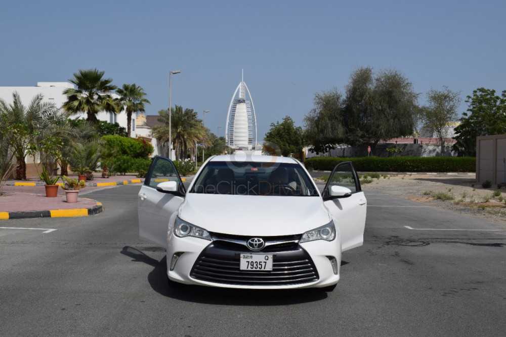 RENT TOYOTA CAMRY 2017 IN DUBAI-pic_4