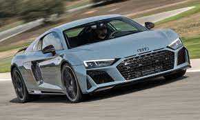 RENT AUDI R8 COUPE V10 2022 IN DUBAI-pic_2