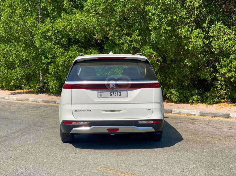 RENT KIA CARNIVAL 2021 IN DUBAI-pic_5