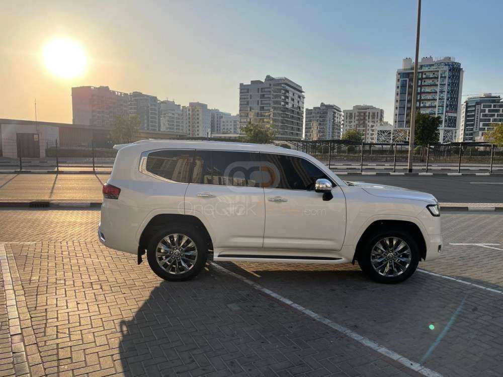 RENT TOYOTA LAND CRUISER 2022 IN DUBAI-pic_2