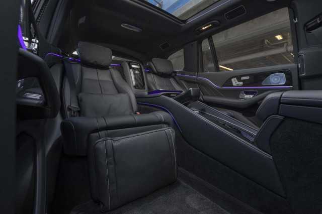 2021 MRCEDES-BENZ GLS600 MAYBACH l 1757KM l REAR MEDIA l WARRANTY [ABU-DHABI SHOWROOM]-pic_2