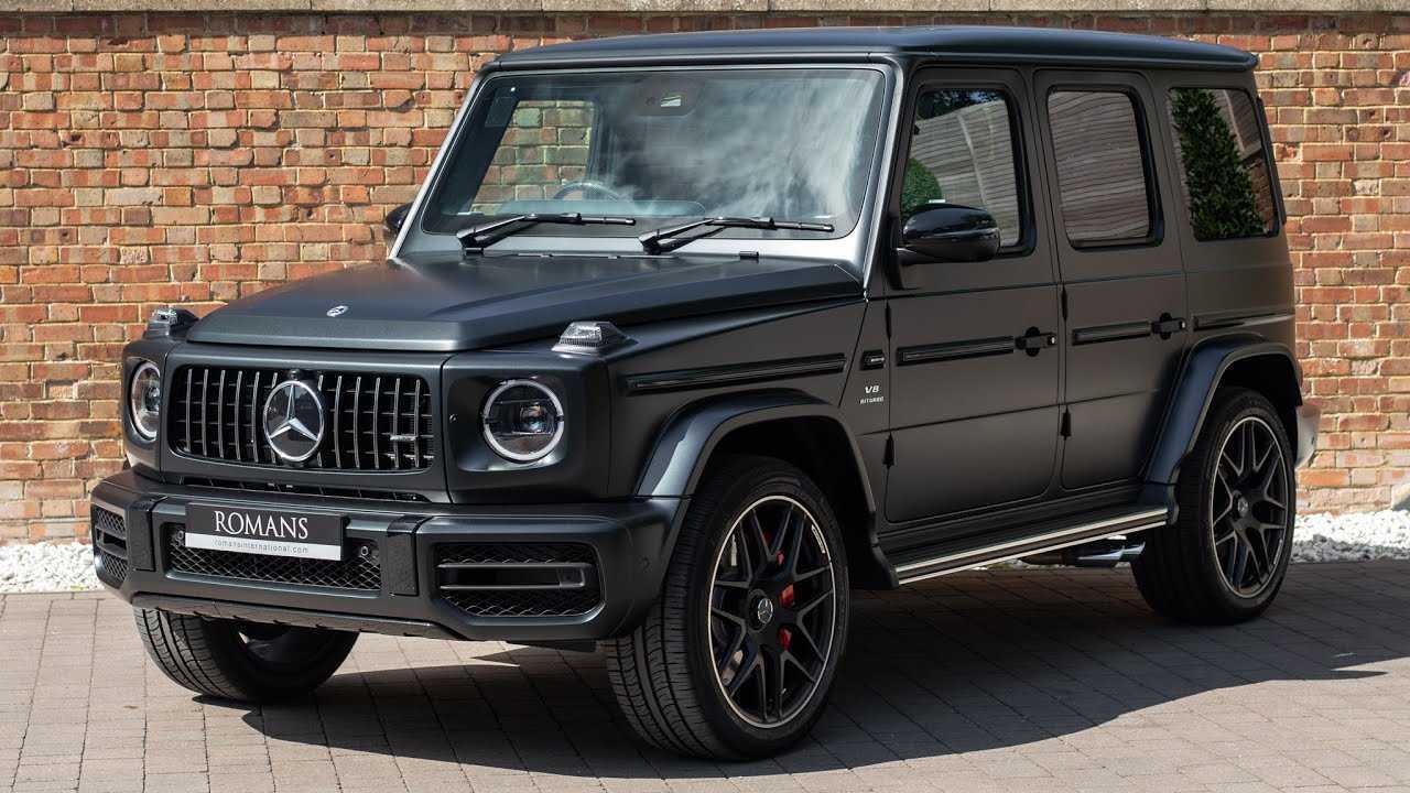 MERCEDES G63 2019-GCC-WITH ORIGINAL KIT BRABUS-UNDER WARRANTY-AGENCY MAINTAIN-AMAZING CONDITION-pic_3