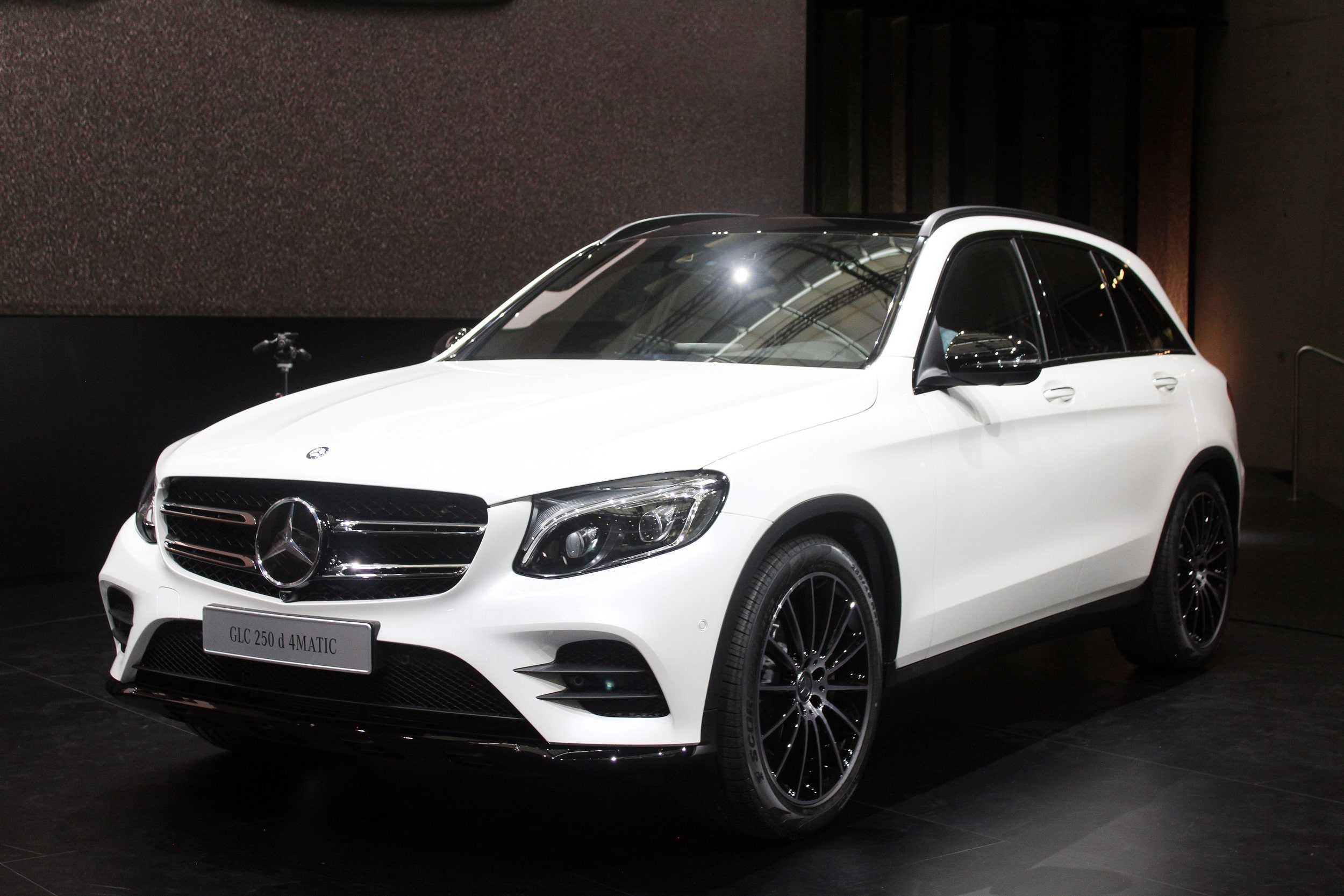 From 3625 AED, Mercedes GLC 250 4matic AMG Coupe, 2019 Warranty and service contract, Low Mileage.-pic_2