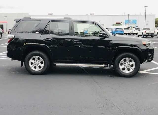 2018 Toyota 4Runner SR5 Premium 4x4 / EXPORT ONLY-pic_3