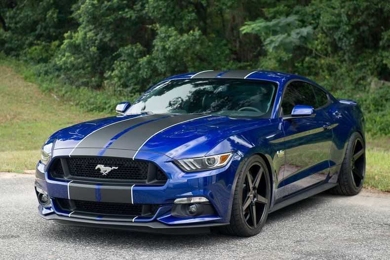 Luxury Car Rental Rental Ford Mustang Sporty Blue 2016-pic_1