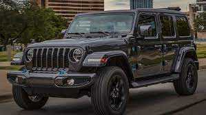 RENT JEEP WRANGLER UNLIMITED SAHARA EDITION 2022 IN DUBAI - image 2