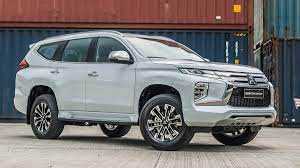 RENT MITSUBISHI MONTERO SPORT 2020 IN DUBAI-pic_2