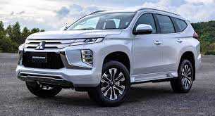 RENT MITSUBISHI MONTERO SPORT 2020 IN DUBAI-pic_3