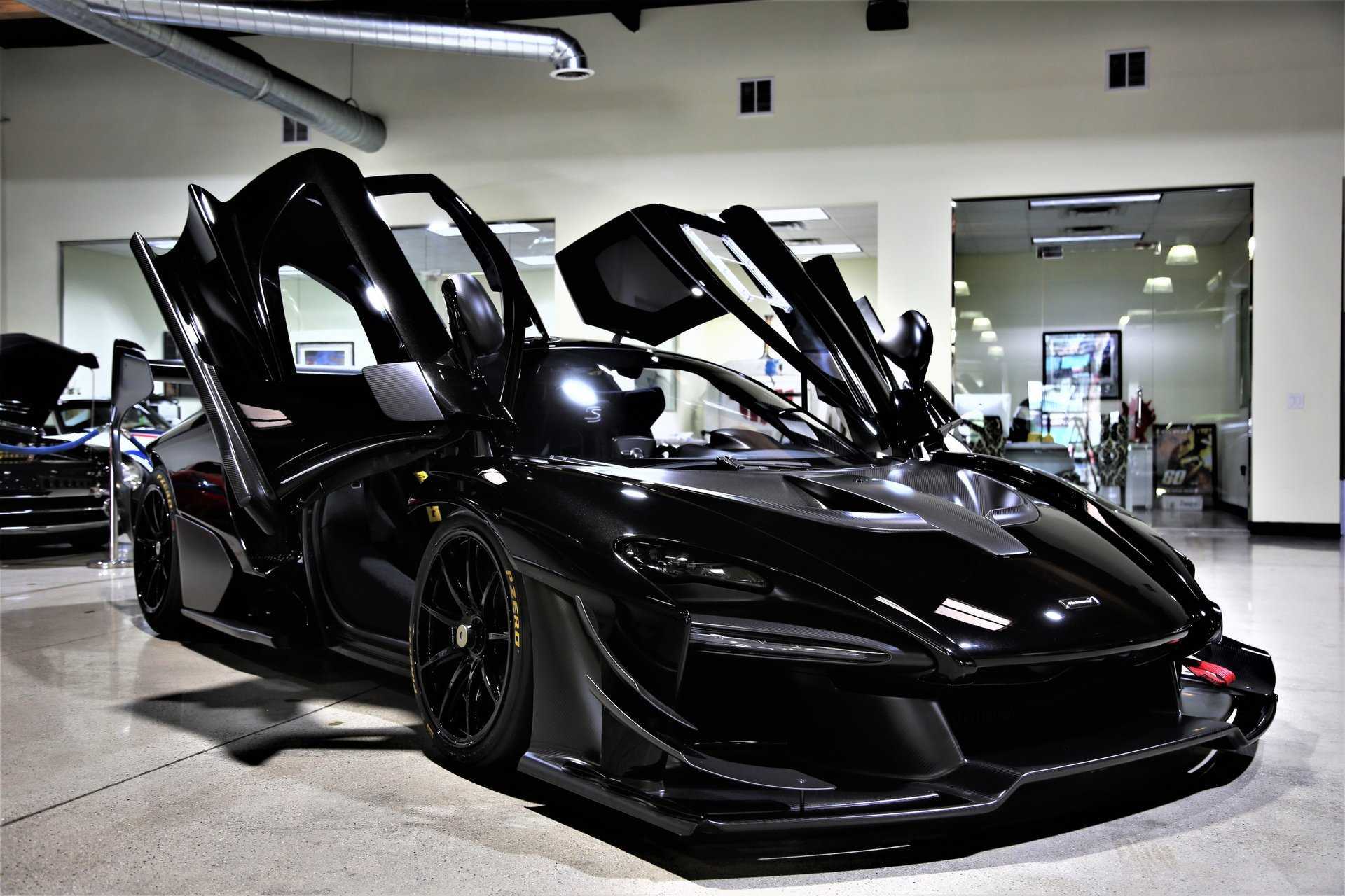 Best McLaren Senna For Sale in Dubai-pic_1