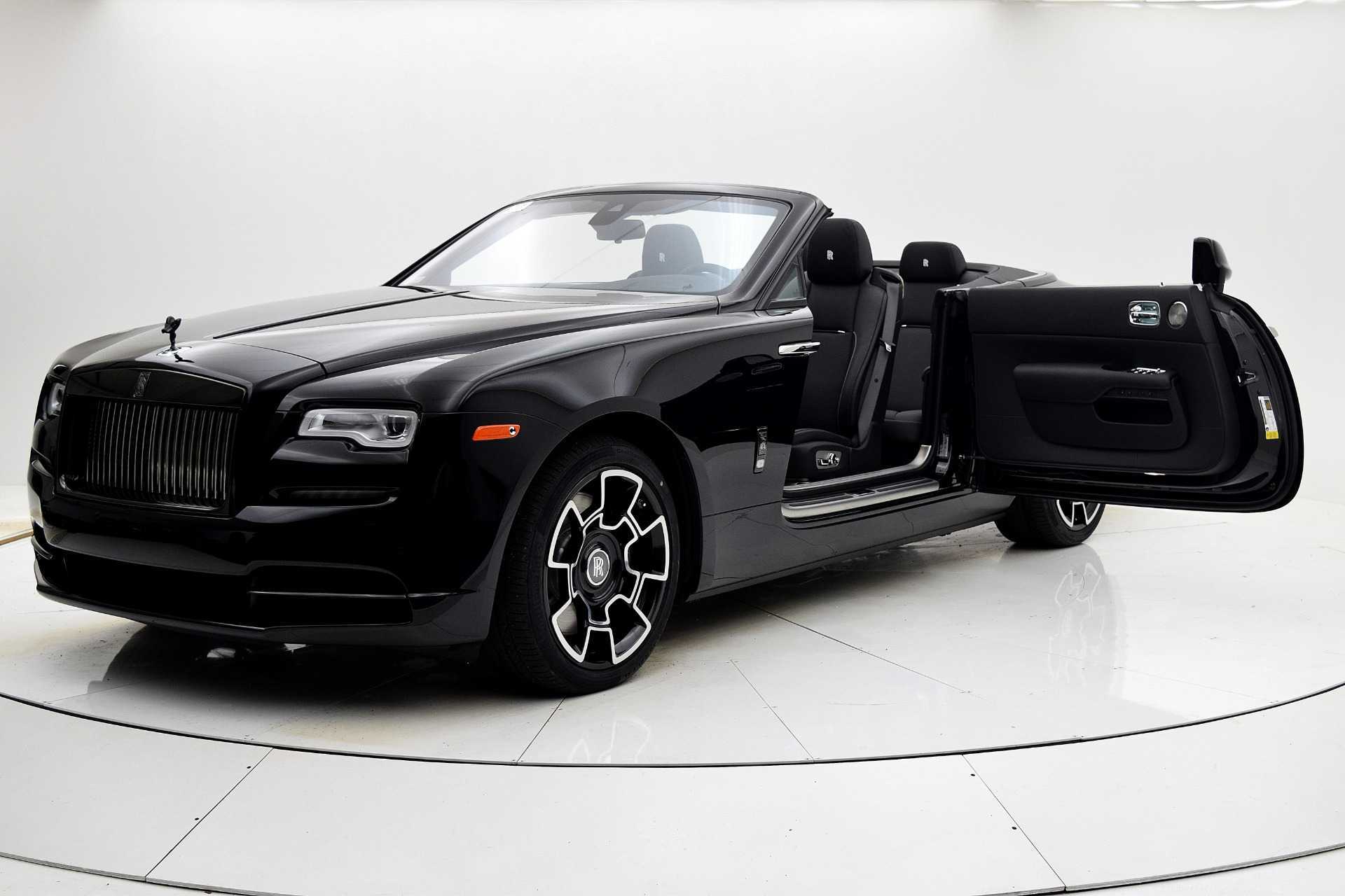 Luxury Rolls-Royce Dawn is the ultimate car for luxury-seekers to buy in Dubai-pic_3