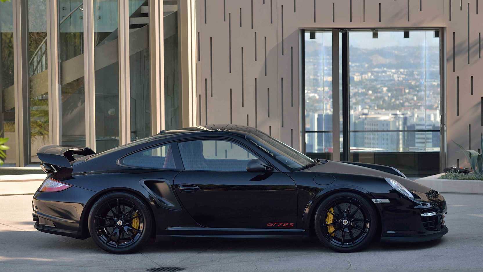 Here is the Best Place To Buy The Porsche 911 GT2 RS In Dubai-pic_1