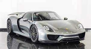 Buy used Porsche 918 Spyder in UAE-pic_1