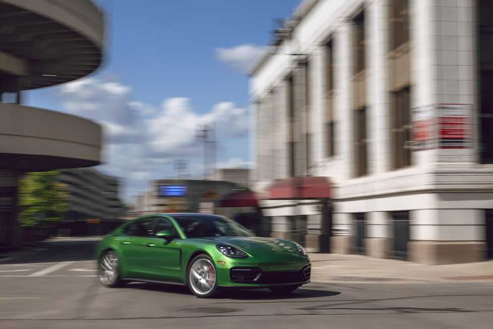 top best Porsche green cars for rent in Internet city-pic_4