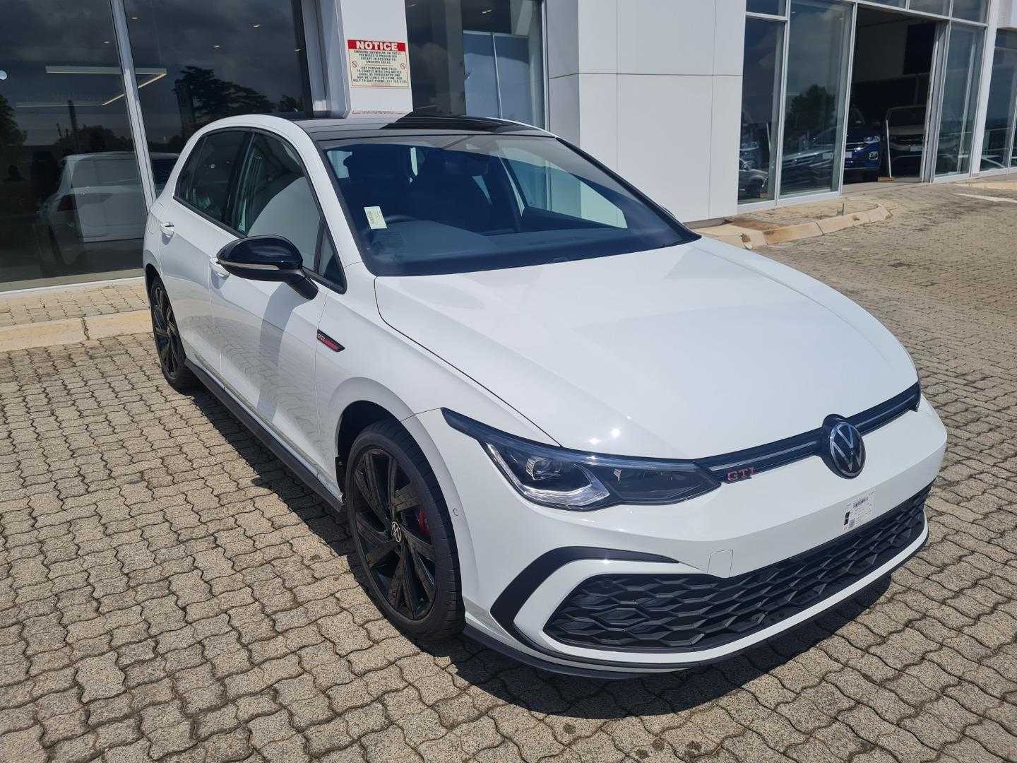 Rent Volkswagen Golf 2019 in Dubai-pic_1