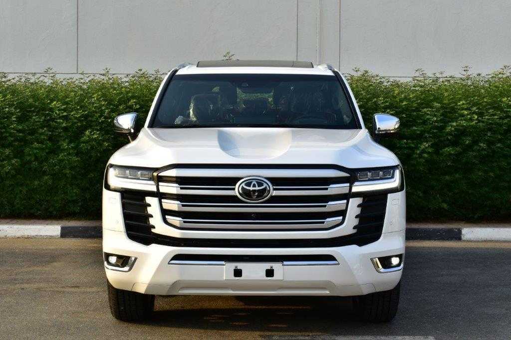 Rent Toyota Land Cruiser GXR V6 2022 in Dubai-pic_3