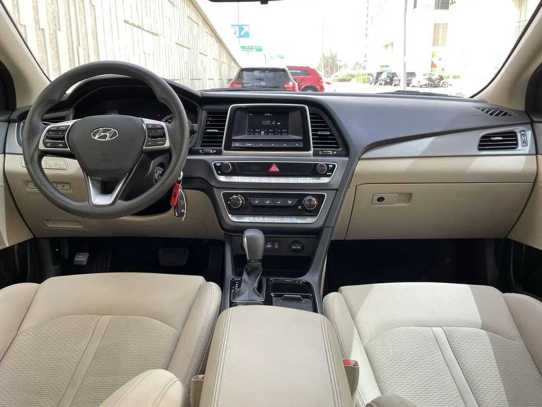 Rent Hyundai Sonata 2019 in Dubai-pic_5