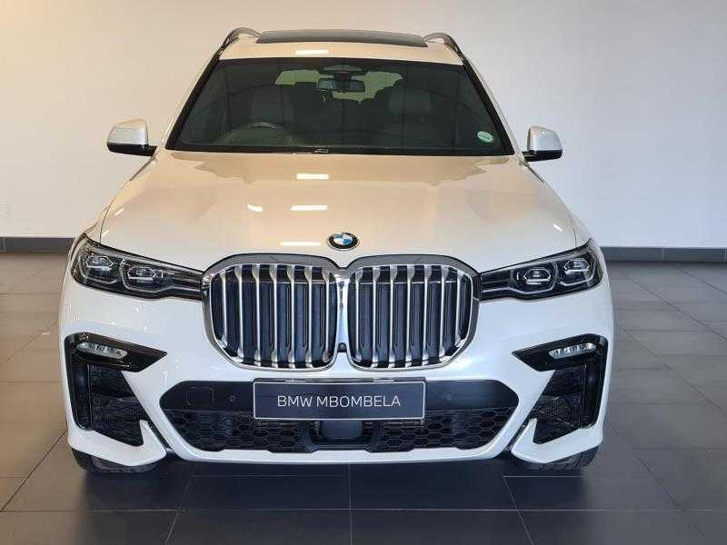 BMW X7 40I M KIT || 2023 || with 5 years warranty Service contract-pic_5